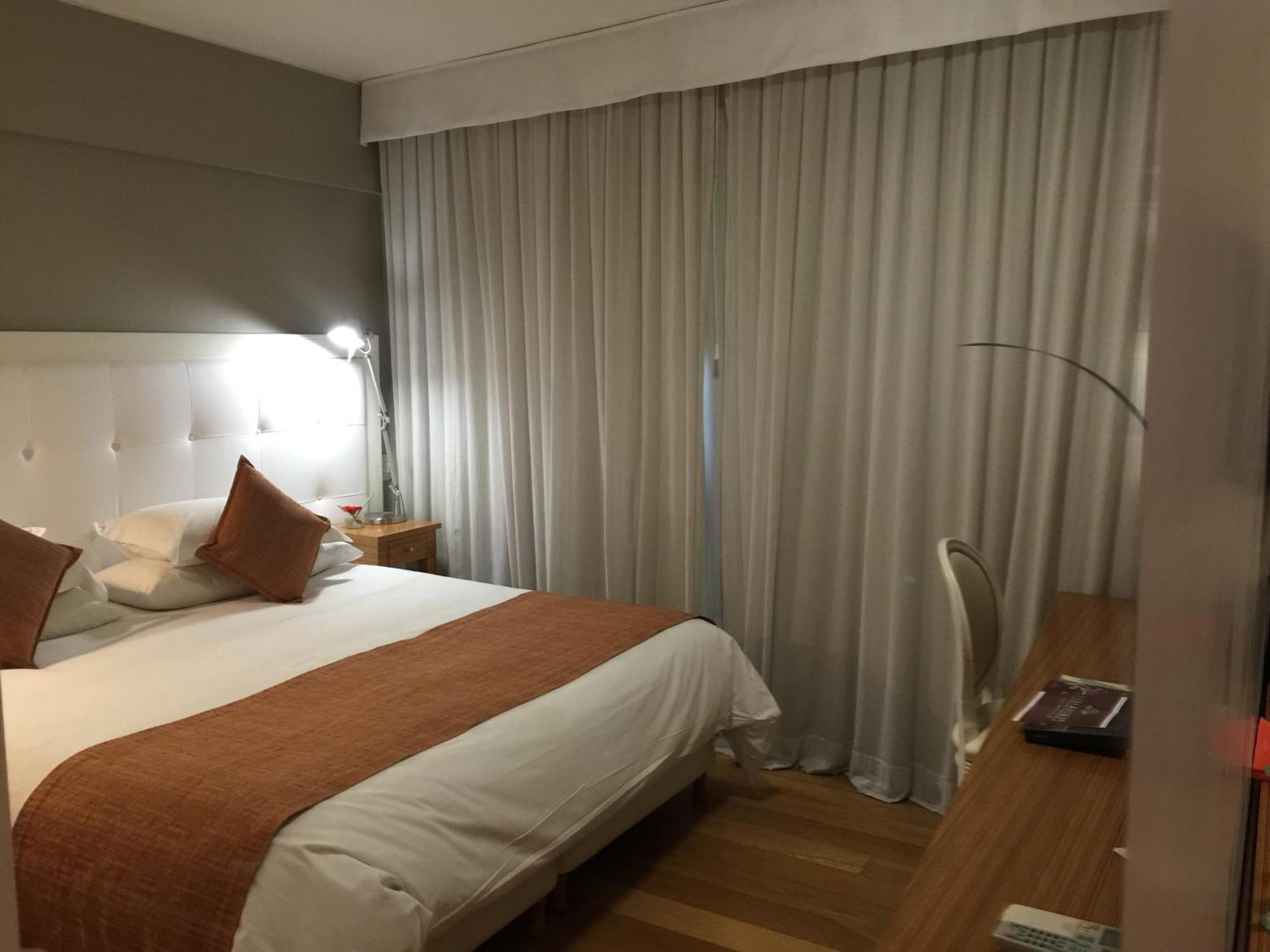 Quarto Duplo Luxo com Banheira de Hidromassagem
