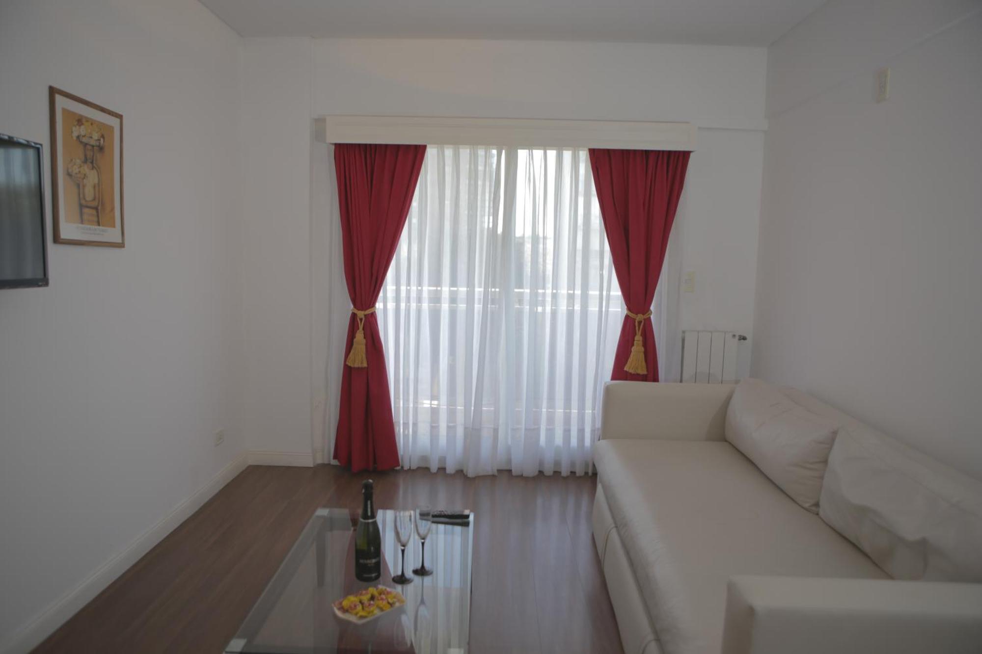 Apartamento com 1 Quarto