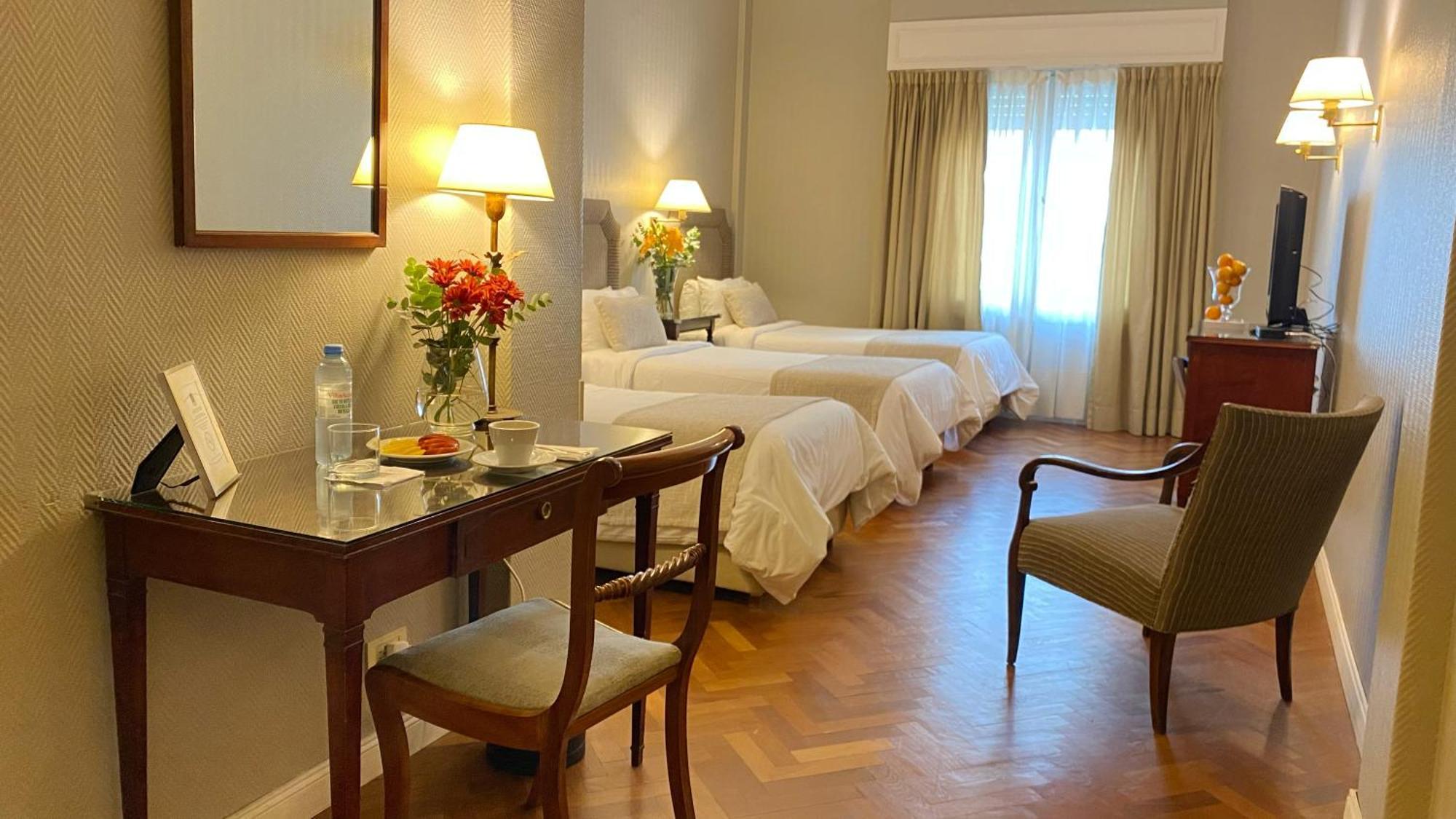 Triple Room