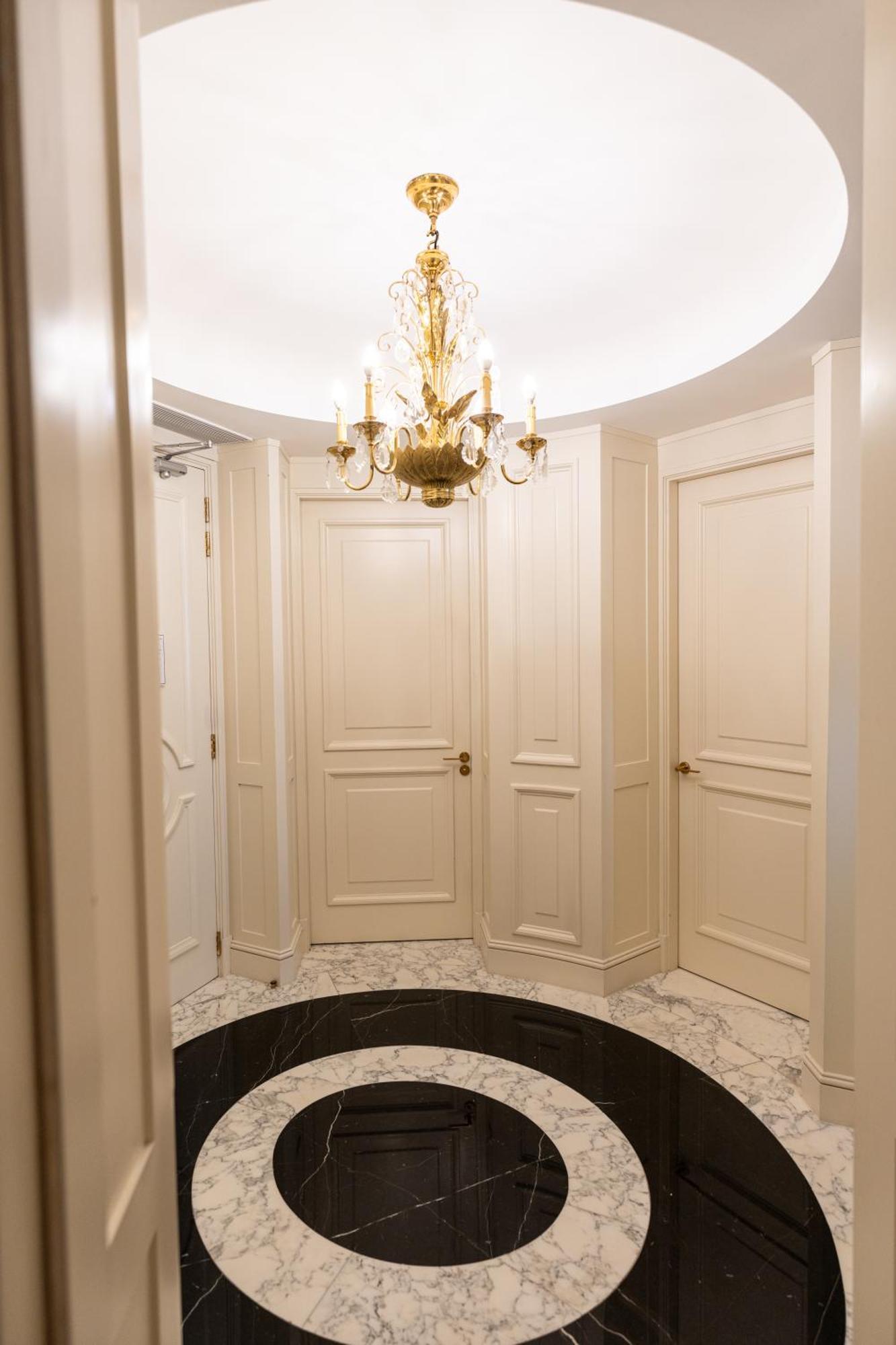 Presidential Suite