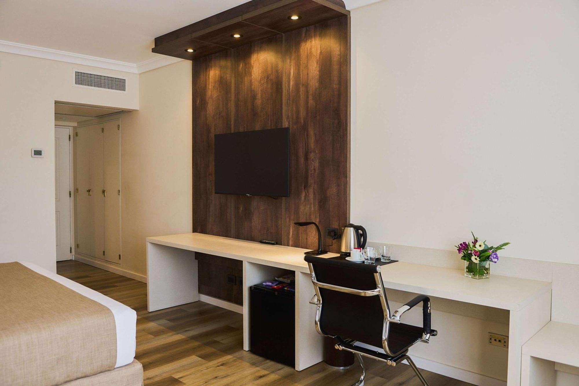 Twin Room Non-Smoking