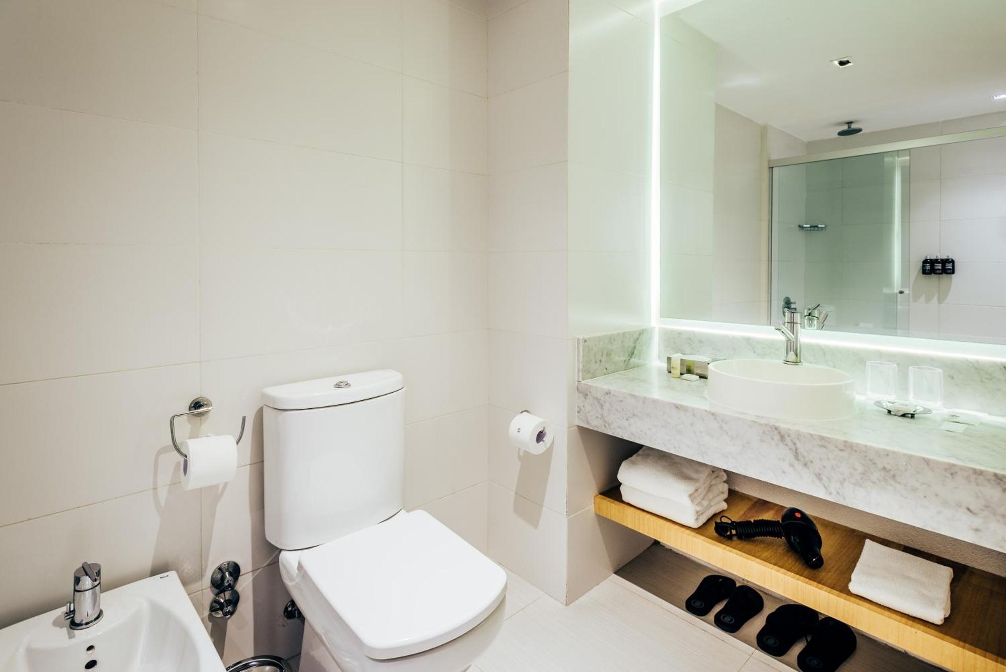 Junior King Room