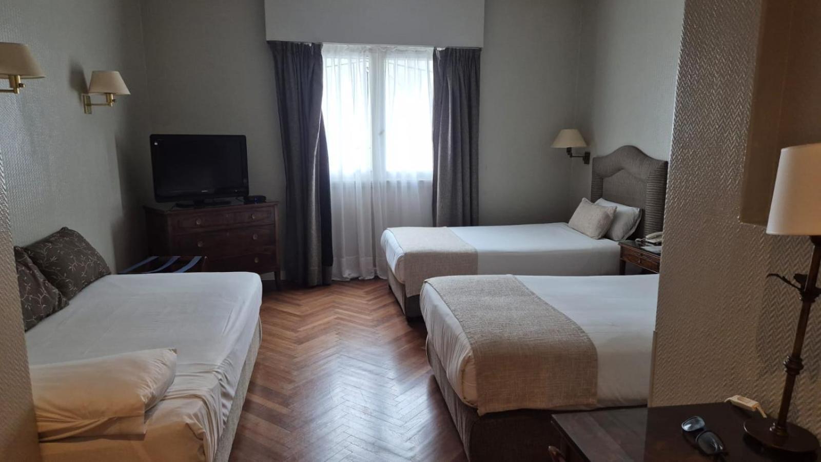 Triple Room 2 Single Beds 1 Extra Bed