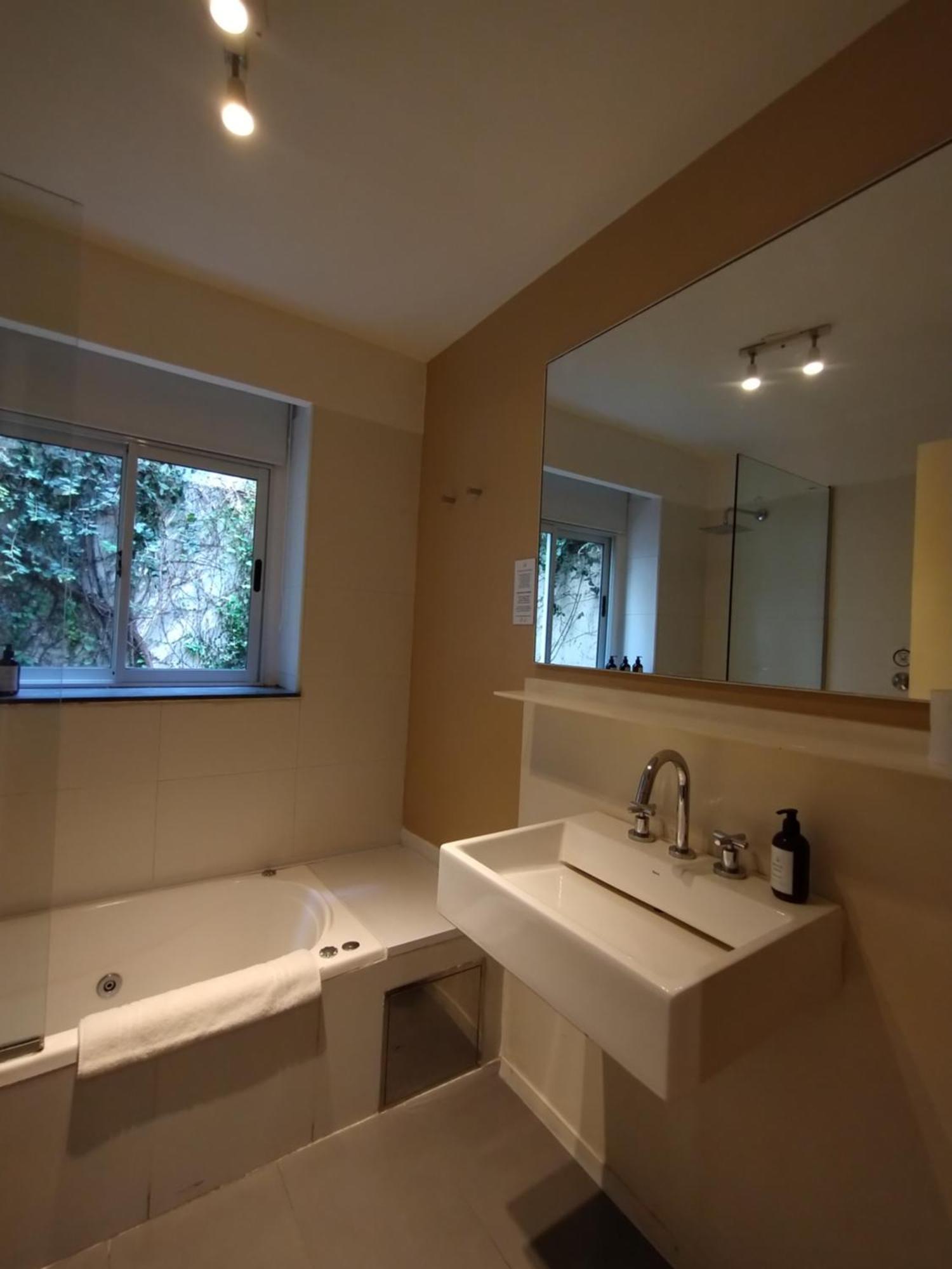 Superior King Suite