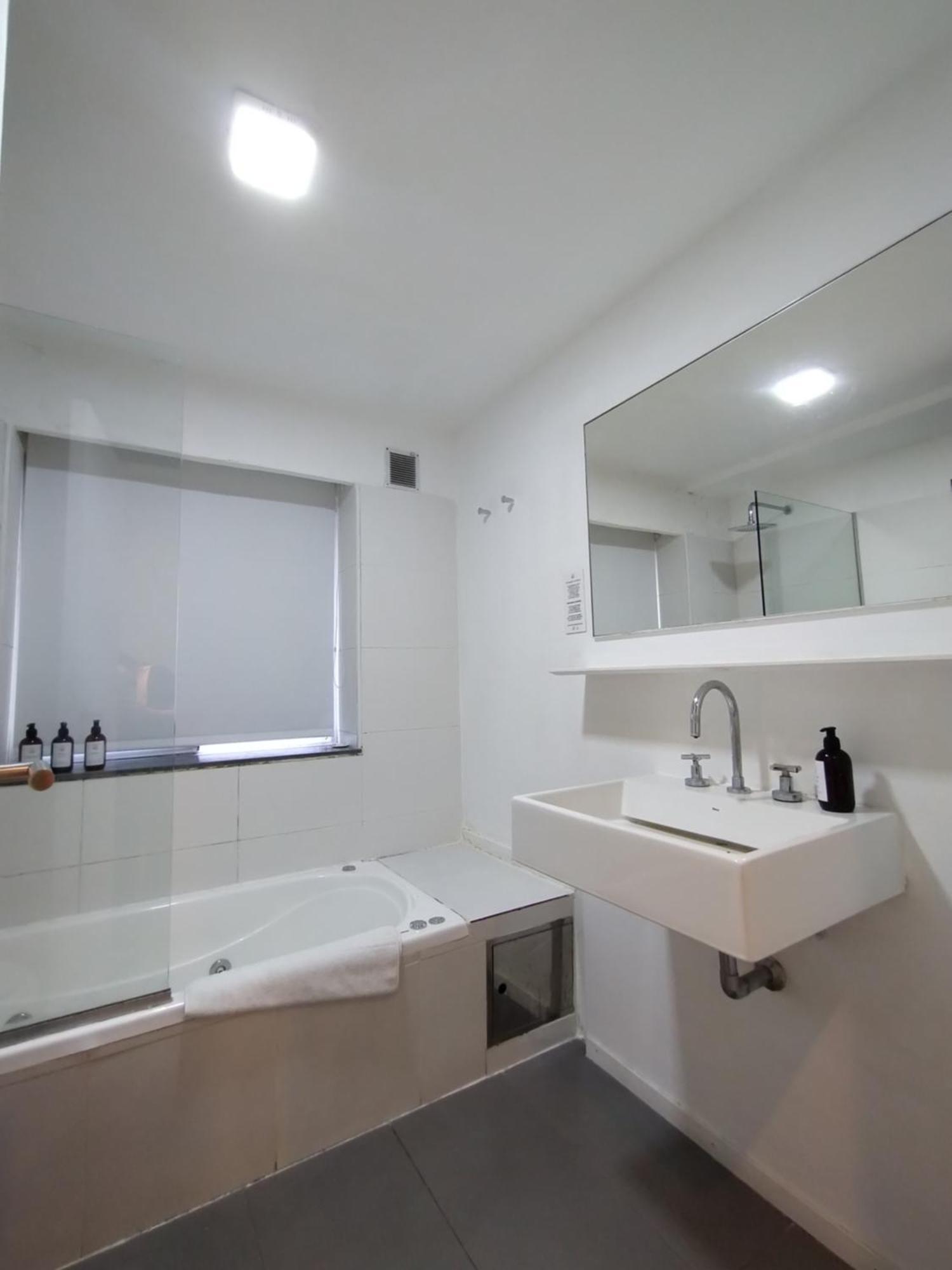 Superior King Suite