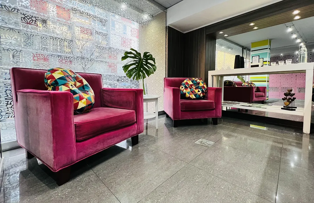 Ian Hotel-1