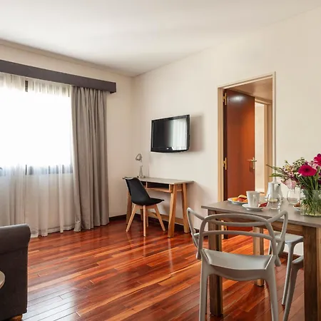 Argenta Tower Hotel & Suites-3